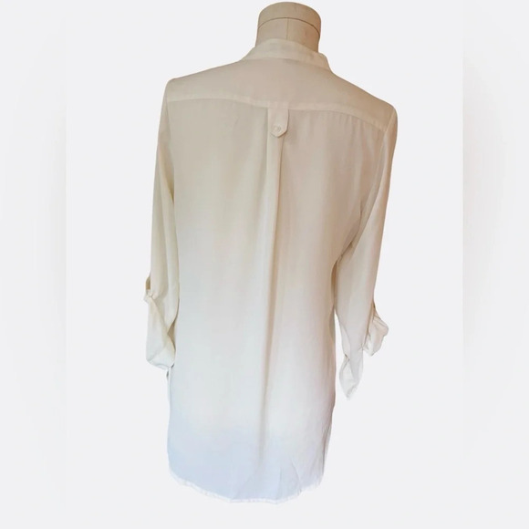 41 Hawthorn- Colibri Rolled sleeve split neck blouse in cream / white - Picture 3 of 8